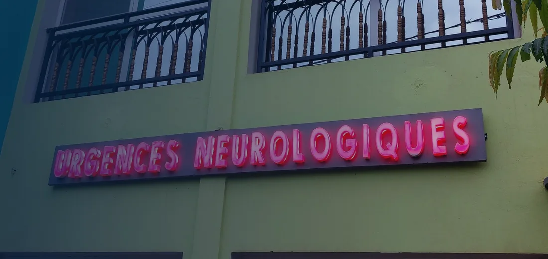 Urgences neurologiques La Névroglie